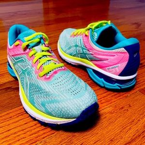 Asics Womens GT 2000 8 1012A803 Green Running Shoes Sneakers Size 8